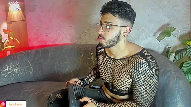 Liam Kleiin online show from 06-18-26, 11:47