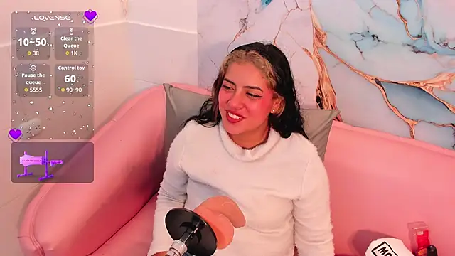 Snapshot of taylor_cupper chatting on 09-25-25, 04:16 taylor cupper online show from 09-25-25, 04:16