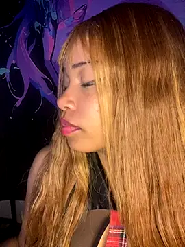 Snapshot of lovekaylaa chatting on 09-09-25, 04:12 lovekaylaa online show from 09-09-25, 04:12