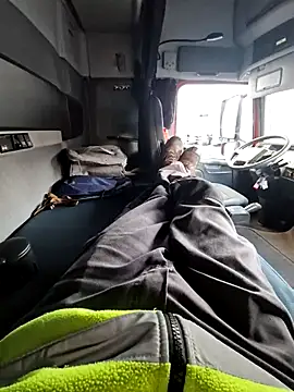 Snapshot of smartzy chatting on 10-21-25, 07:09 smartzy online show from 10-21-25, 07:09