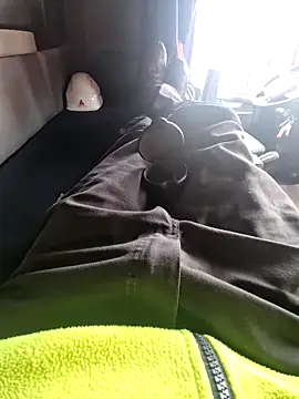 Snapshot of smartzy chatting on 10-28-25, 12:30 smartzy online show from 10-28-25, 12:30