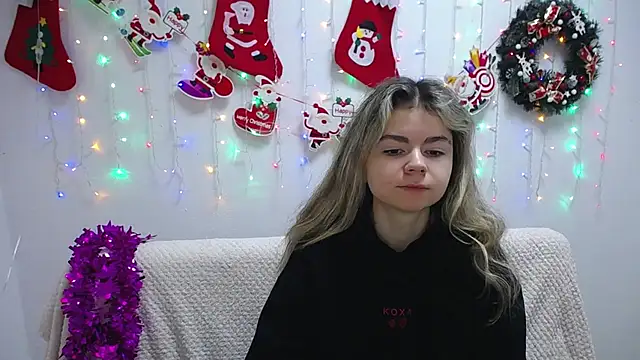 TinaRedly online show from 12-30-24, 06:53