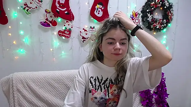 TinaRedly online show from 01-04-25, 04:55