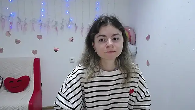 TinaRedly online show from 09-21-25, 05:53