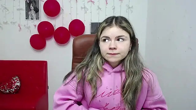 TinaRedly online show from 01-14-26, 06:24