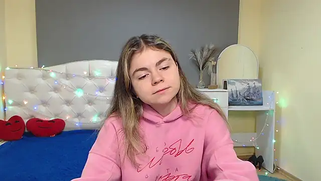 TinaRedly online show from 01-16-26, 07:01