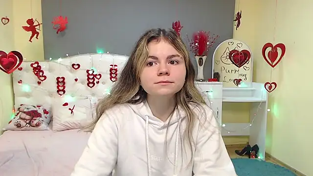 TinaRedly online show from 02-15-26, 06:15