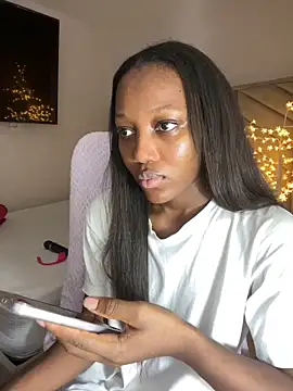 kellya  online show from 02-07-26, 10:46