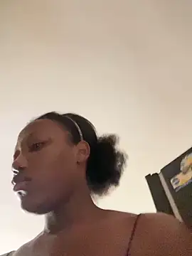 Snapshot of kellya_ chatting on 03-19-26, 02:43 kellya online show from 03-19-26, 02:43