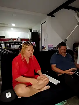 hotandfierylatinos2023 online show from 05-01-26, 10:31