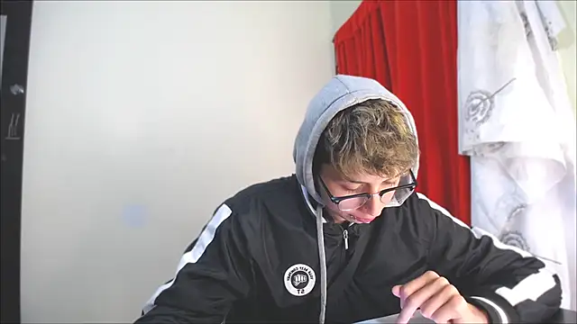  Thomas hot  online show from 01-19-25, 09:02
