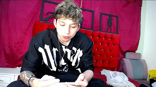  Thomas hot  online show from 02-26-25, 04:25