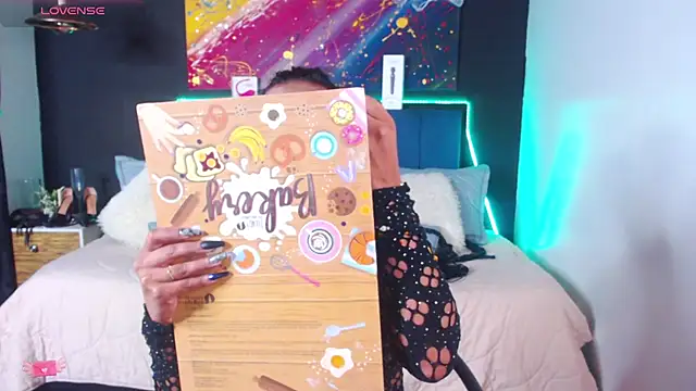 megan collins96 online show from 01-23-25, 08:13