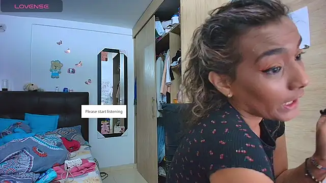 megan collins96 online show from 06-06-26, 08:35