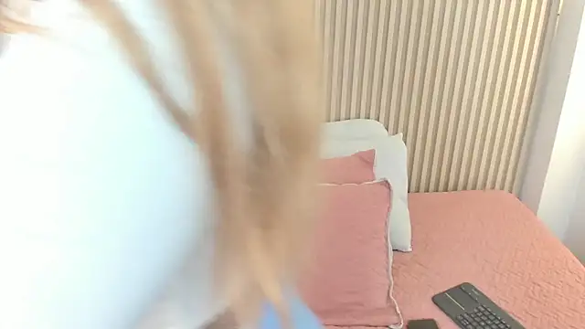 charlottebrowns  online show from 06-07-26, 02:59