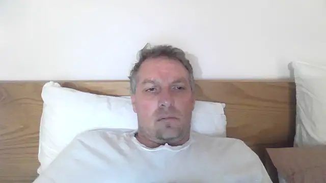 MrIsolated101 online show from 10-07-25, 10:51