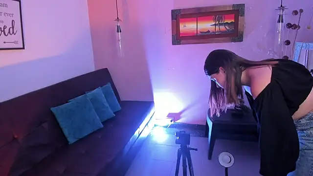 ArianaBaker online show from 11-11-25, 12:27