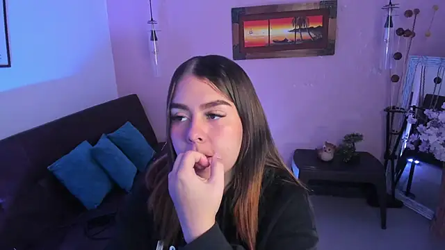 ArianaBaker online show from 11-21-25, 12:59