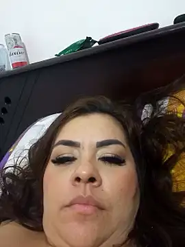 Snapshot of lola__sweetx chatting on 01-22-25, 11:32 lola sweetx online show from 01-22-25, 11:32