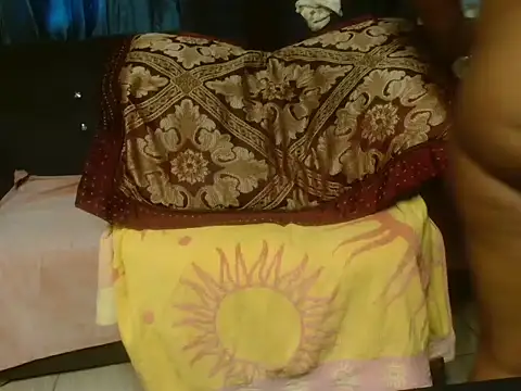 Snapshot of Joysweetness chatting on 03-11-25, 09:13 Joysweetness online show from 03-11-25, 09:13