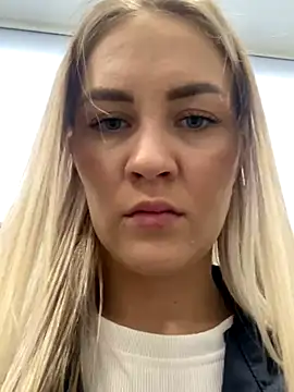 Snapshot of DreamGirl-777 chatting on 12-03-24, 05:42 DreamGirl-777 online show from 12-03-24, 05:42