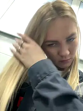 Snapshot of DreamGirl-777 chatting on 12-03-24, 10:17 DreamGirl-777 online show from 12-03-24, 10:17