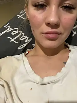 Snapshot of DreamGirl-777 chatting on 12-08-24, 08:15 DreamGirl-777 online show from 12-08-24, 08:15