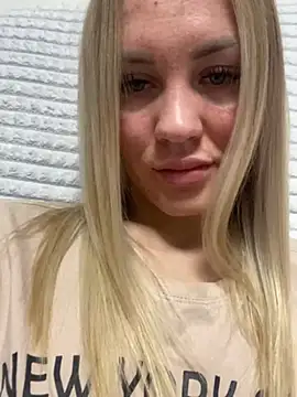 Snapshot of DreamGirl-777 chatting on 12-16-24, 08:52 DreamGirl-777 online show from 12-16-24, 08:52