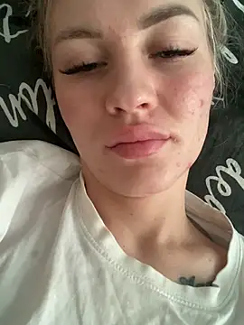 Snapshot of DreamGirl-777 chatting on 12-20-24, 08:49 DreamGirl-777 online show from 12-20-24, 08:49