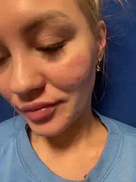 Snapshot of DreamGirl-777 chatting on 12-23-24, 08:25 DreamGirl-777 online show from 12-23-24, 08:25