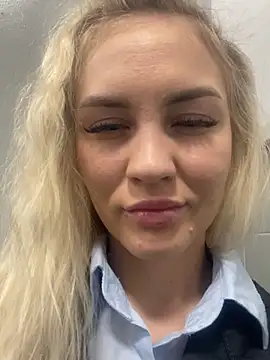 Snapshot of DreamGirl-777 chatting on 01-20-25, 03:48 DreamGirl-777 online show from 01-20-25, 03:48