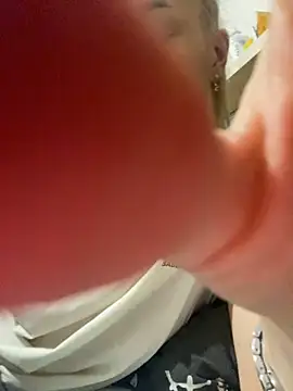 Snapshot of DreamGirl-777 chatting on 01-28-25, 01:49 DreamGirl-777 online show from 01-28-25, 01:49