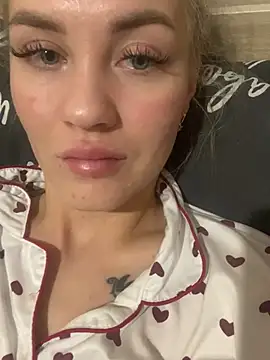 Snapshot of DreamGirl-777 chatting on 01-31-25, 05:30 DreamGirl-777 online show from 01-31-25, 05:30