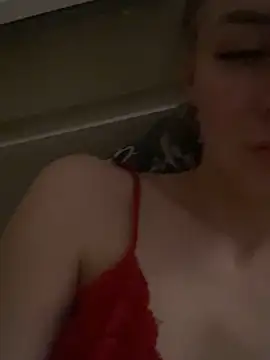 Snapshot of DreamGirl-777 chatting on 02-05-25, 12:06 DreamGirl-777 online show from 02-05-25, 12:06