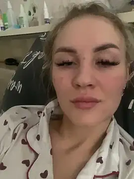 Snapshot of DreamGirl-777 chatting on 02-08-25, 09:35 DreamGirl-777 online show from 02-08-25, 09:35