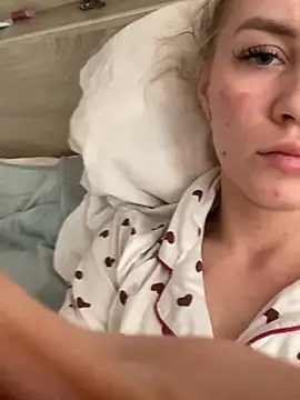 Snapshot of DreamGirl-777 chatting on 02-22-25, 11:24 DreamGirl-777 online show from 02-22-25, 11:24