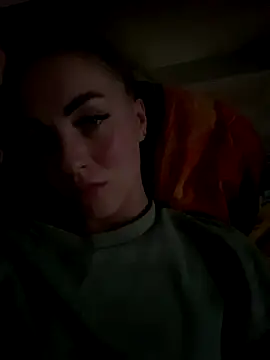 Snapshot of DreamGirl-777 chatting on 09-17-25, 02:52 DreamGirl-777 online show from 09-17-25, 02:52