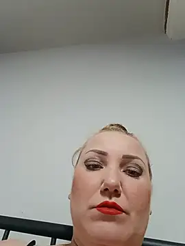 Semprefedele online show from 06-24-26, 09:03