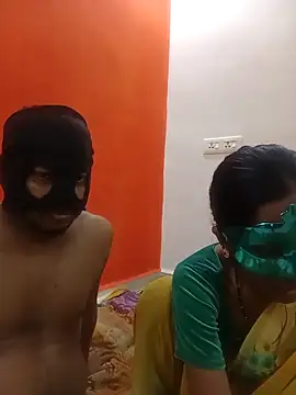 Snapshot of sexycouplemh09 chatting on 02-16-26, 04:58 sexycouplemh09 online show from 02-16-26, 04:58