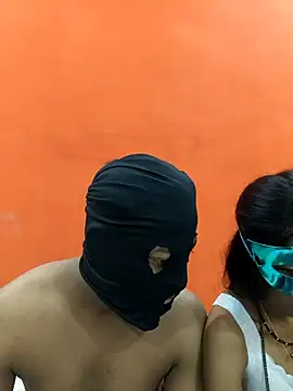 Snapshot of sexycouplemh09 chatting on 03-08-26, 05:22 sexycouplemh09 online show from 03-08-26, 05:22