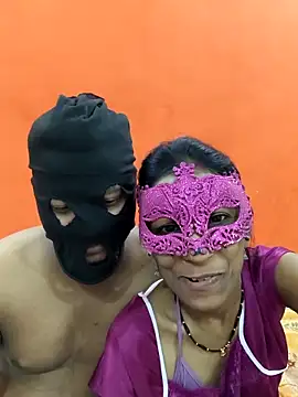 Snapshot of sexycouplemh09 chatting on 03-16-26, 04:55 sexycouplemh09 online show from 03-16-26, 04:55