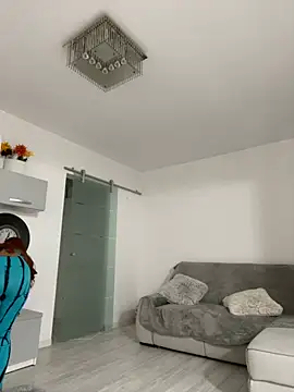  adelle online show from 02-28-25, 11:03