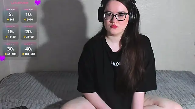 Tinasun4 online show from 01-07-26, 06:38