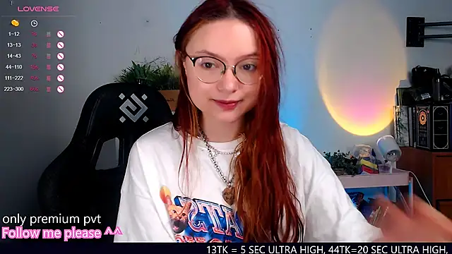 Snapshot of me__hanna chatting on 10-05-25, 01:15 me hanna online show from 10-05-25, 01:15