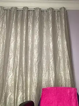 VeryGoodBadGirl1 online show from 06-24-26, 11:37