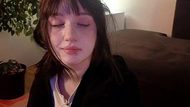 ELLIEJAY online show from 10-18-25, 05:21