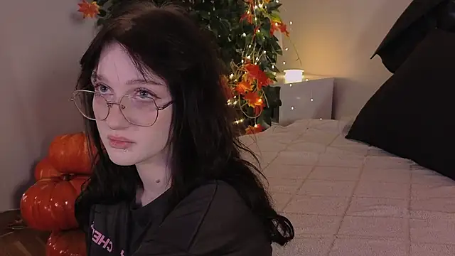 ELLIEJAY online show from 11-04-25, 05:06