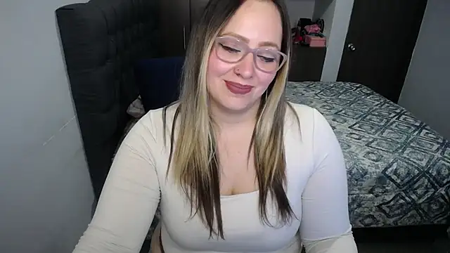 Valentina St online show from 03-23-25, 02:04