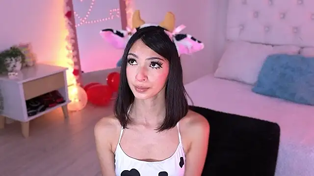 little kawaiigirl  online show from 02-13-26, 01:34