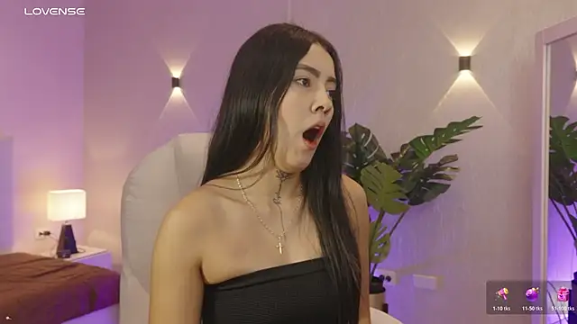 miagomezweb1 online show from 11-06-25, 02:07